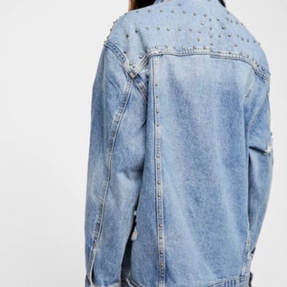 Free People Studded Denim Trucker Jacket - Oversized fit - Like new - Picture 3 of 7